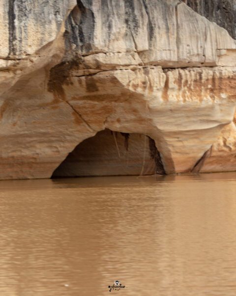 TSIRIBIHINA RIVER